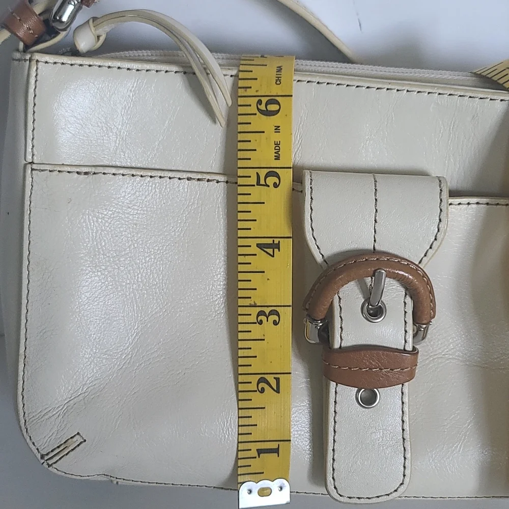 Cowhide leather Etienne Aigner cream & brown baguette purse 10x6x3. 90's